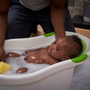 Essential Tips for a Successful Baby Bath Time with CARA B Naturally